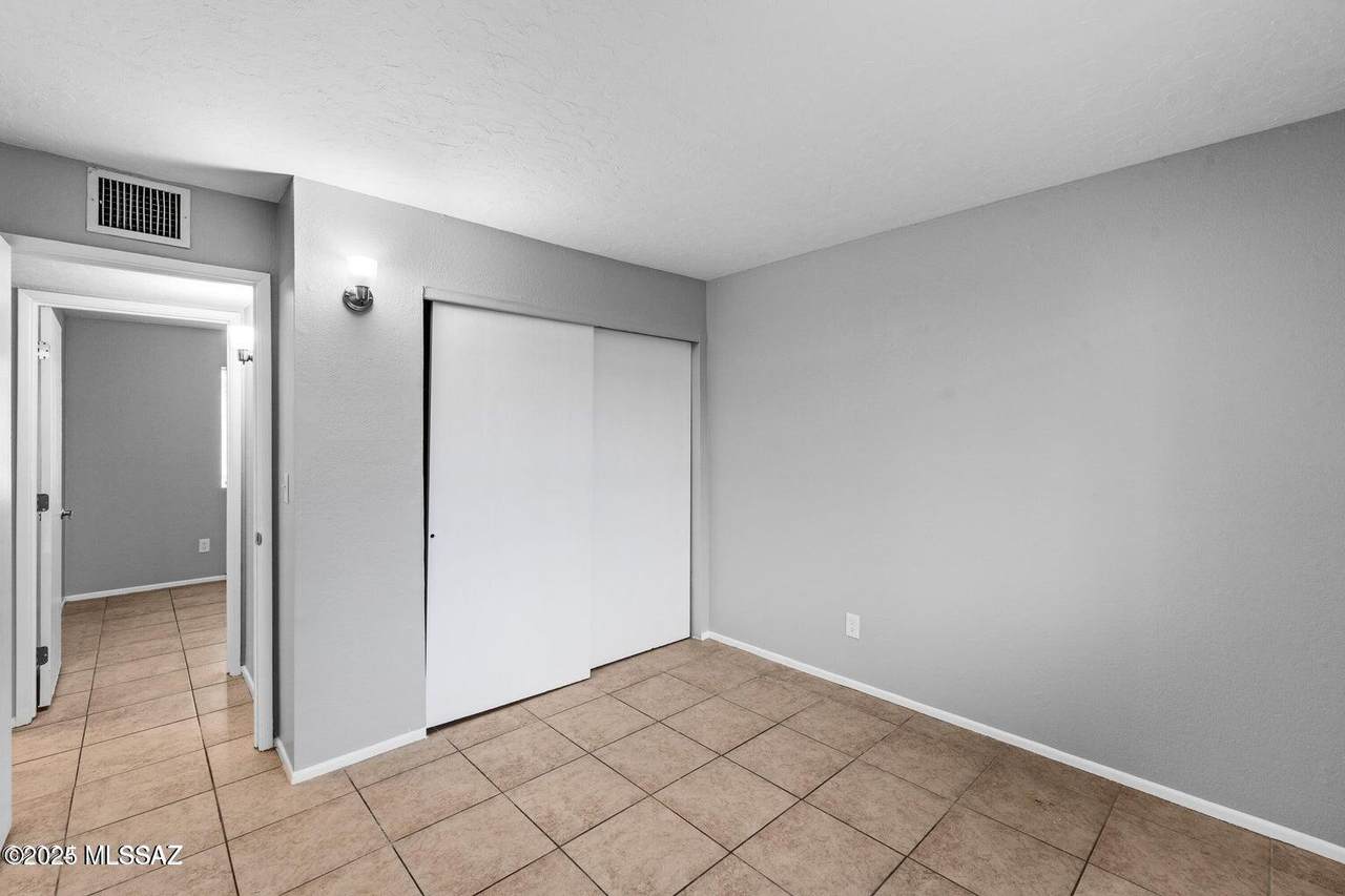 https://bt-photos.global.ssl.fastly.net/tucson/1280_boomver_3_22606014-2.jpg