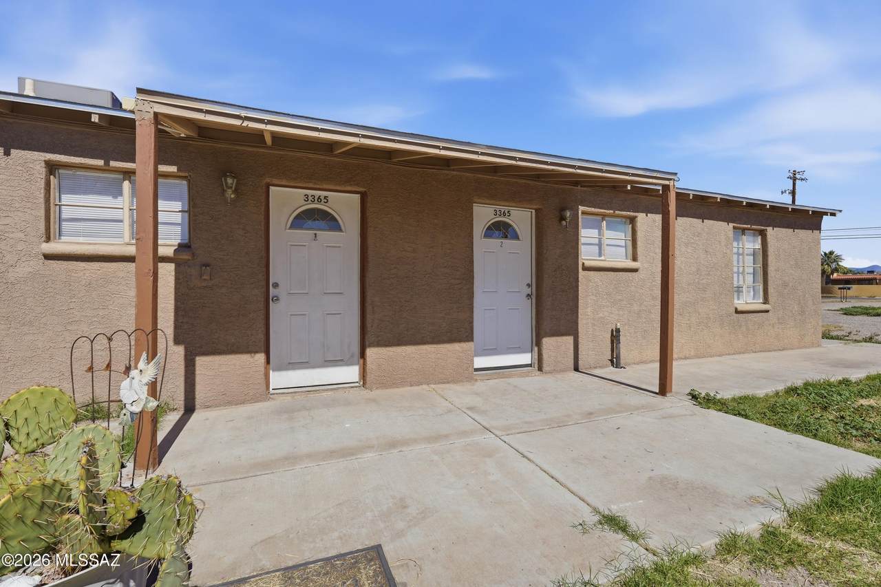 3365 Stone Avenue - Photo 1