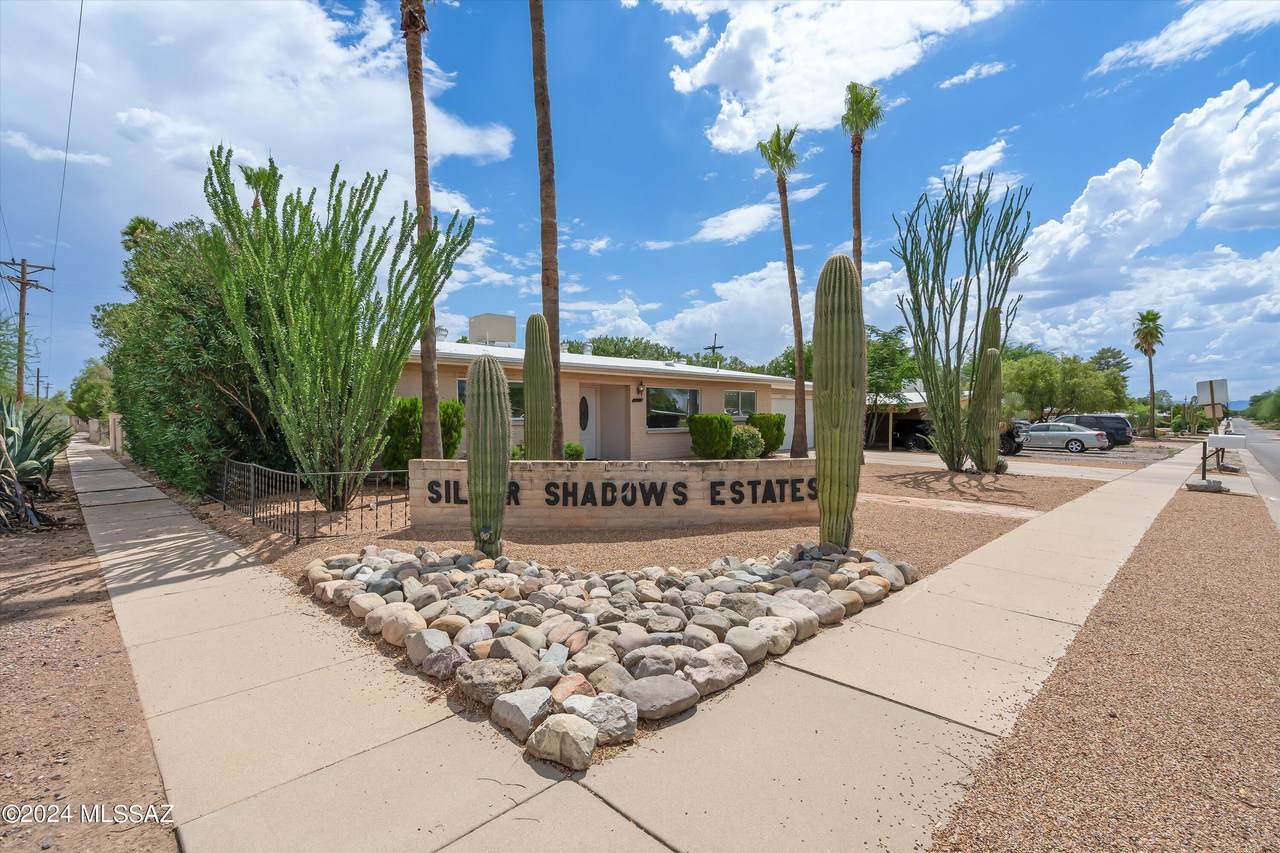 7862 Pima Street - Photo 1