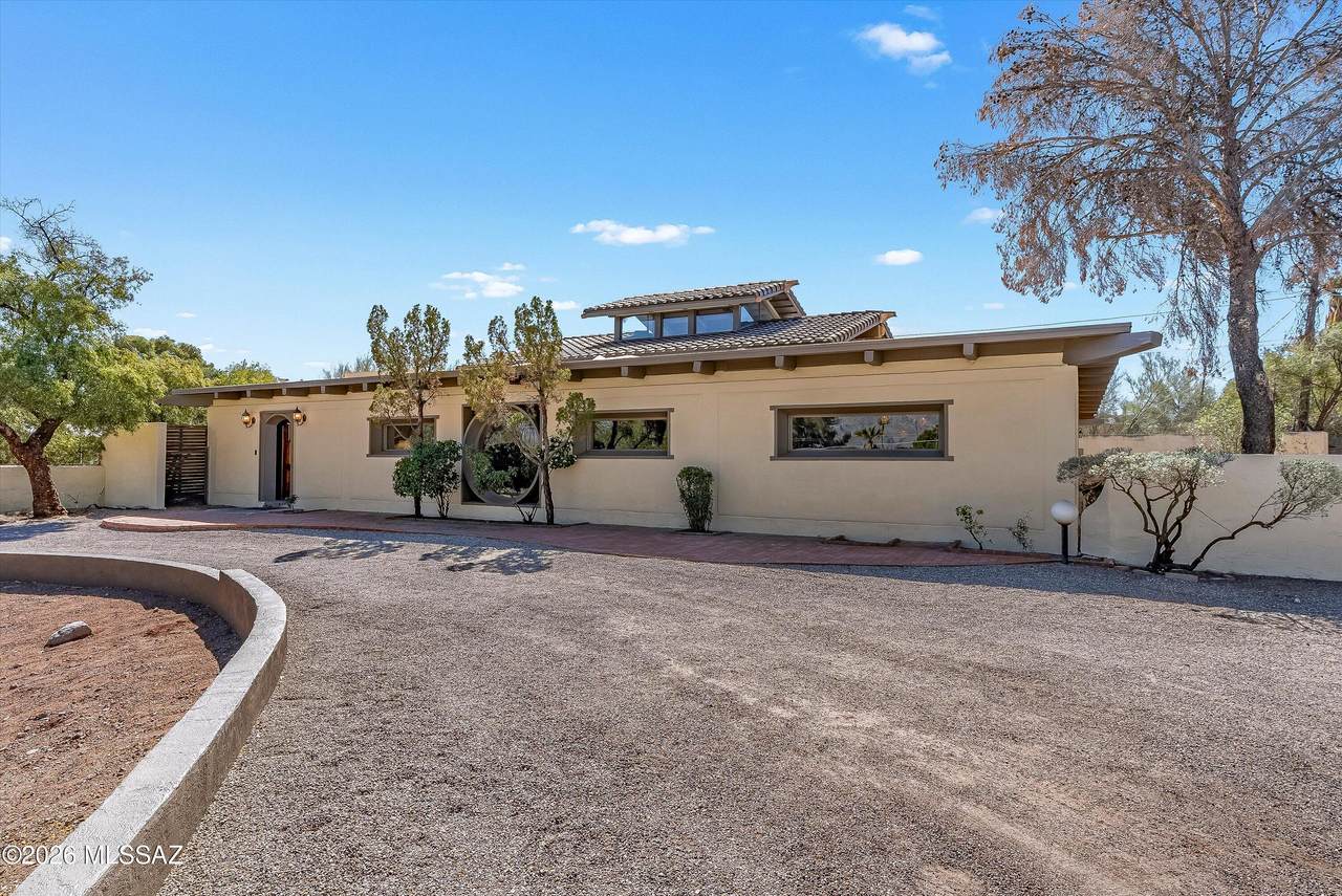 6610 Speedway Boulevard - Photo 1