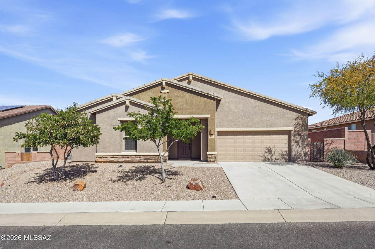 1451 Stronghold Canyon Lane - Photo 1