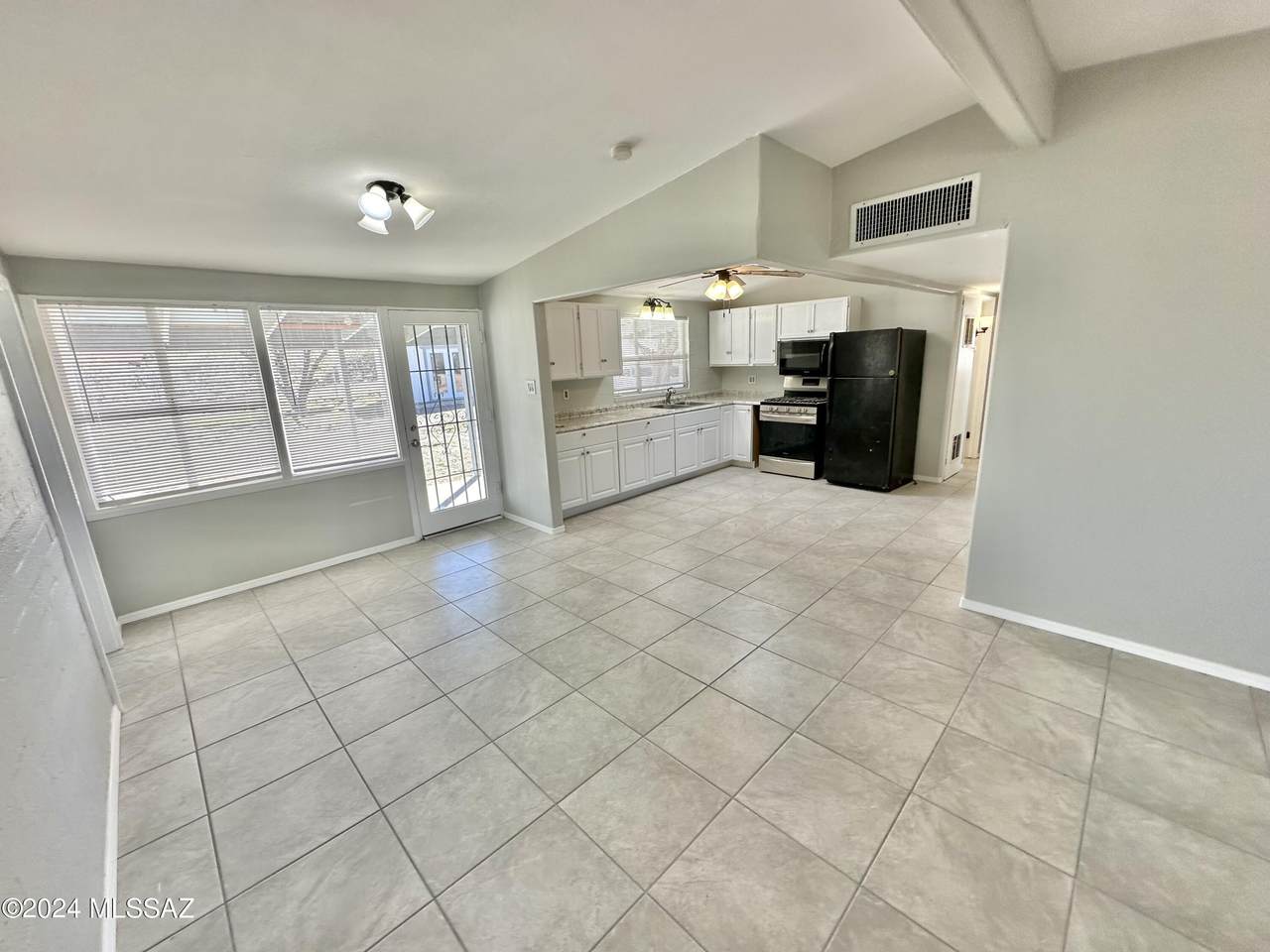 https://bt-photos.global.ssl.fastly.net/tucson/1280_boomver_1_22606300-2.jpg