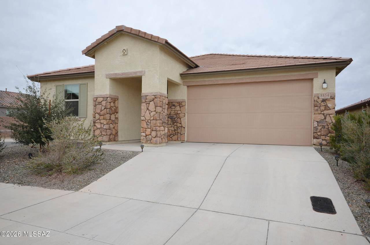 8854 Stone Meadow Circle - Photo 1