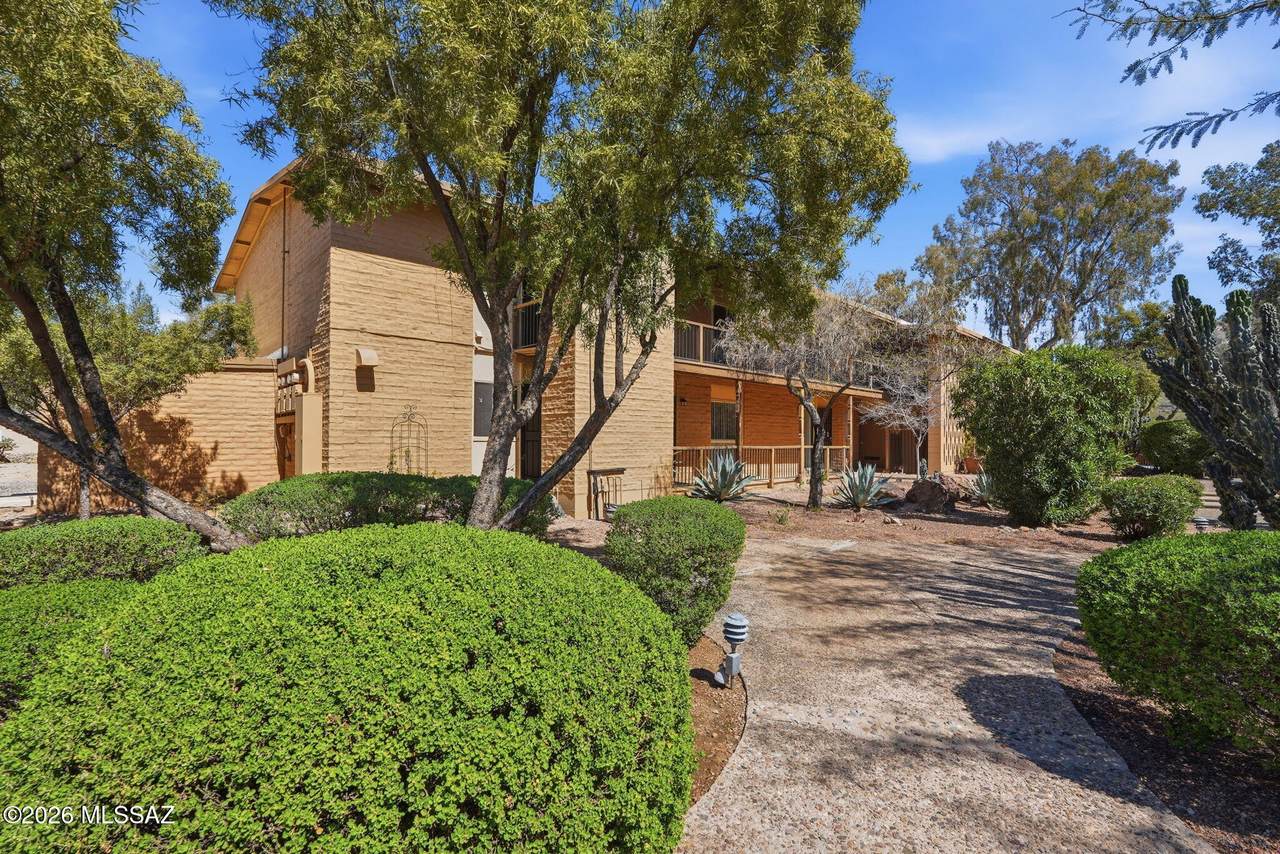 4 Greenock Drive - Photo 1