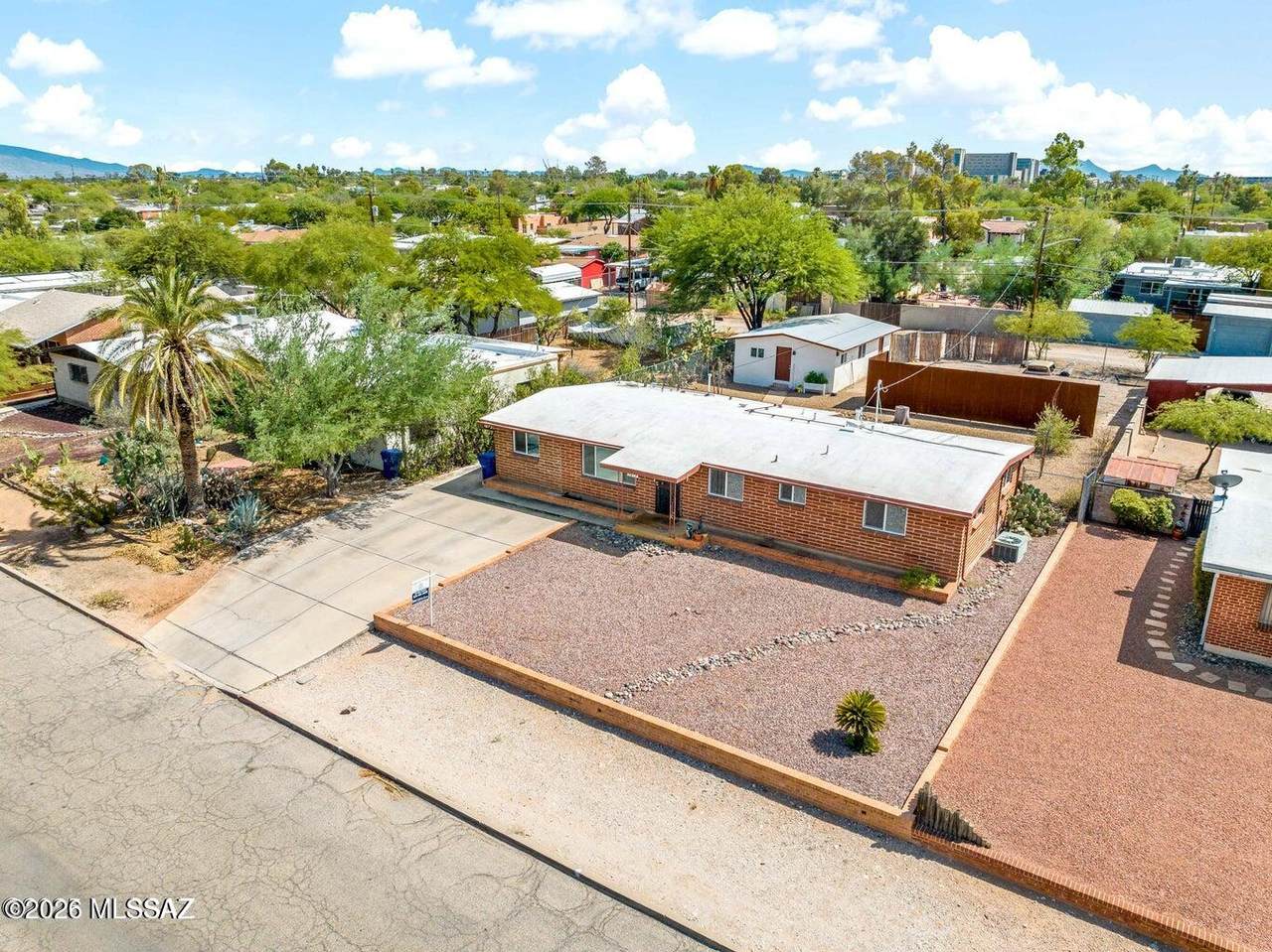 https://bt-photos.global.ssl.fastly.net/tucson/1280_boomver_1_22607103-2.jpg