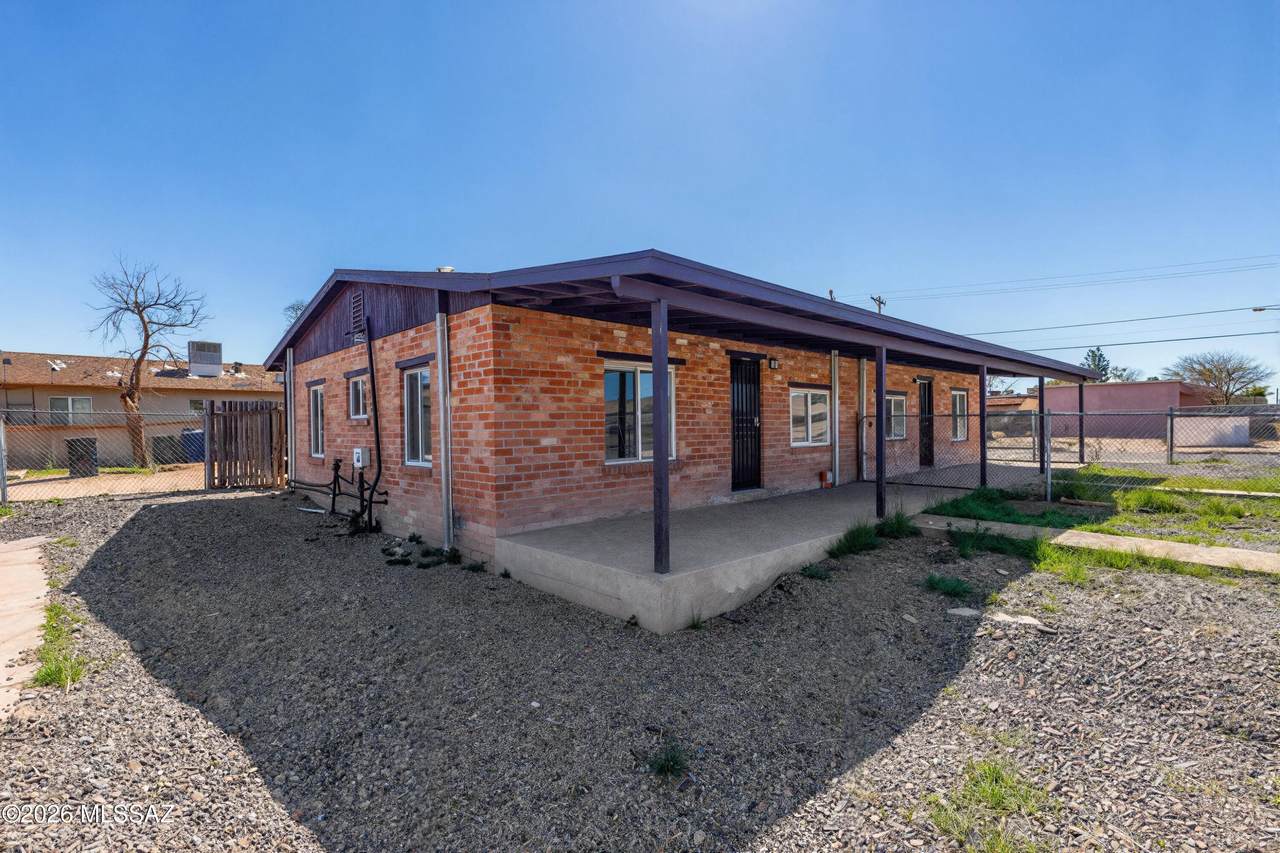 4119 5th Avenue - Photo 1