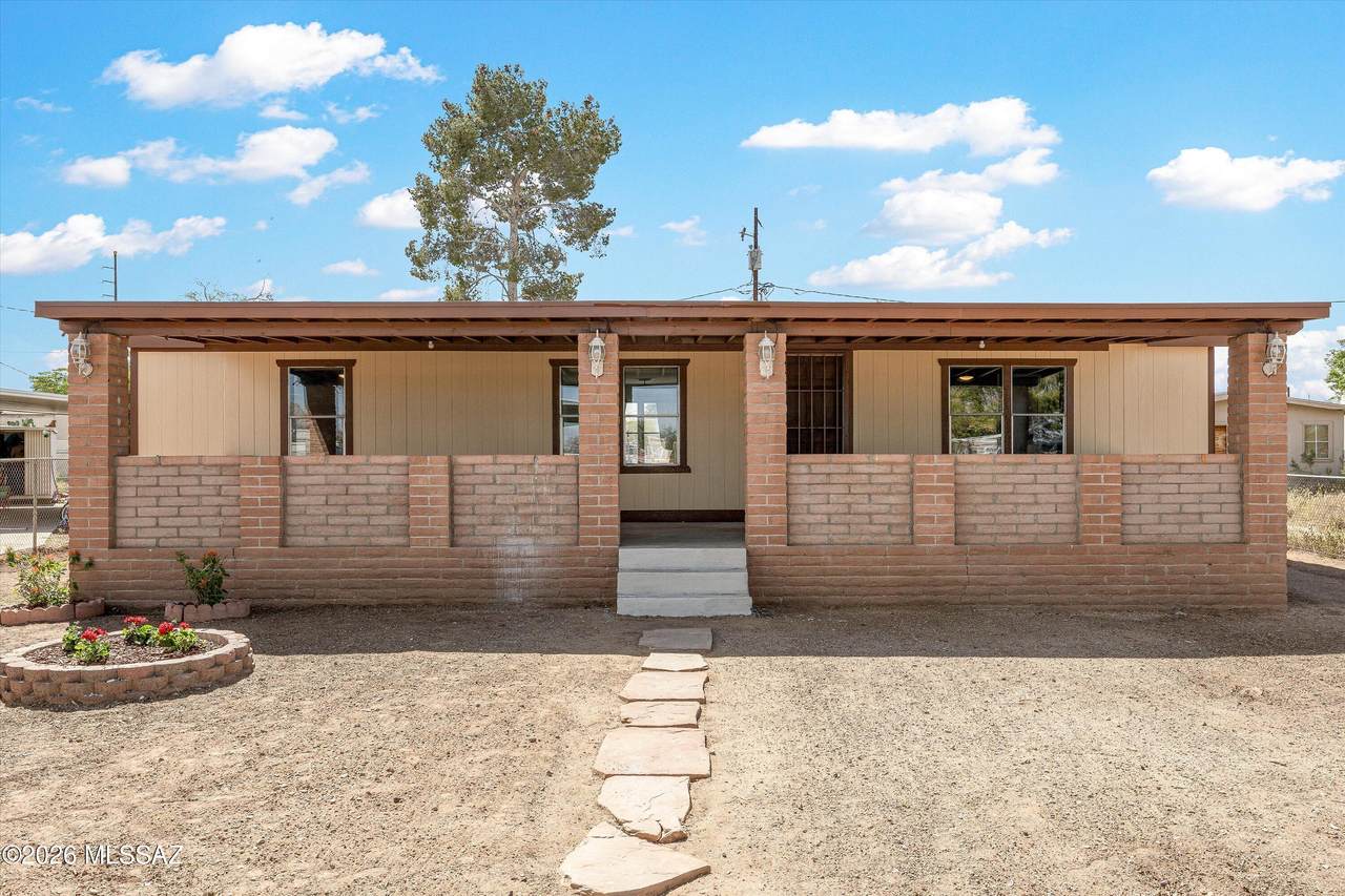 917 Siglo Place - Photo 1