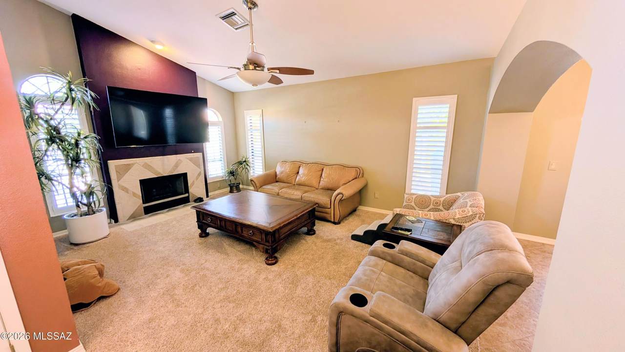 https://bt-photos.global.ssl.fastly.net/tucson/1280_boomver_1_22607449-2.jpg