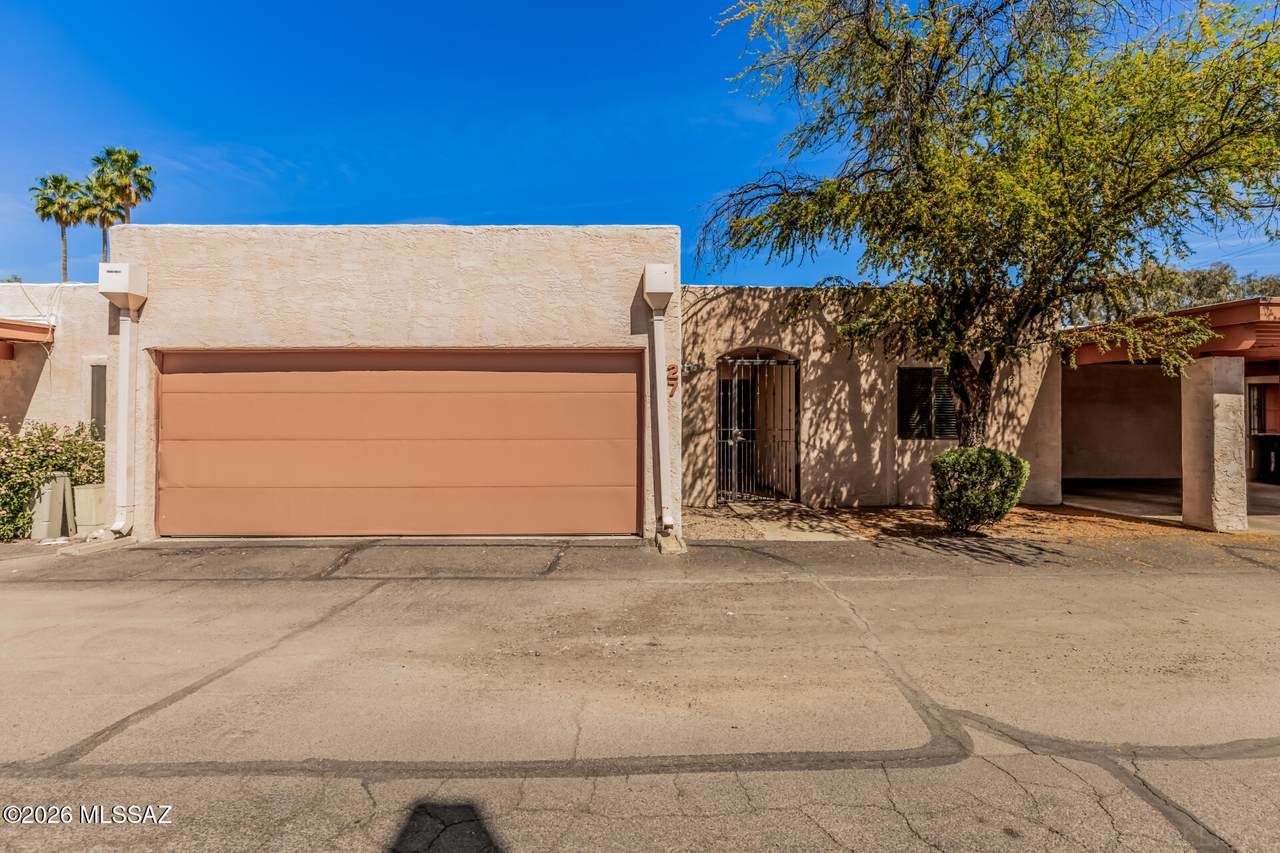 1949 Swan Road - Photo 1