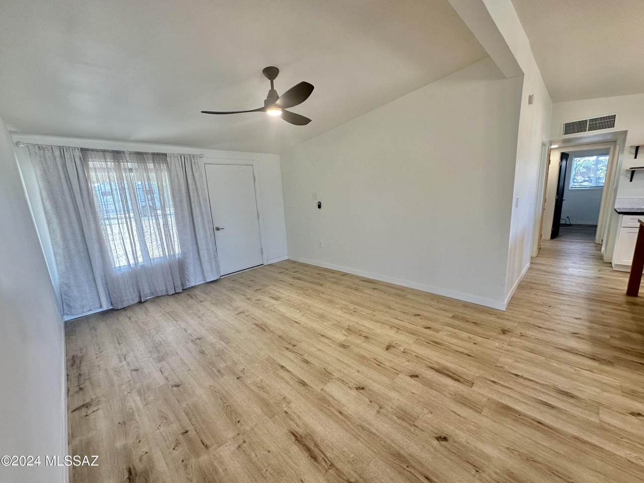 https://bt-photos.global.ssl.fastly.net/tucson/1280_boomver_1_22607465-2.jpg