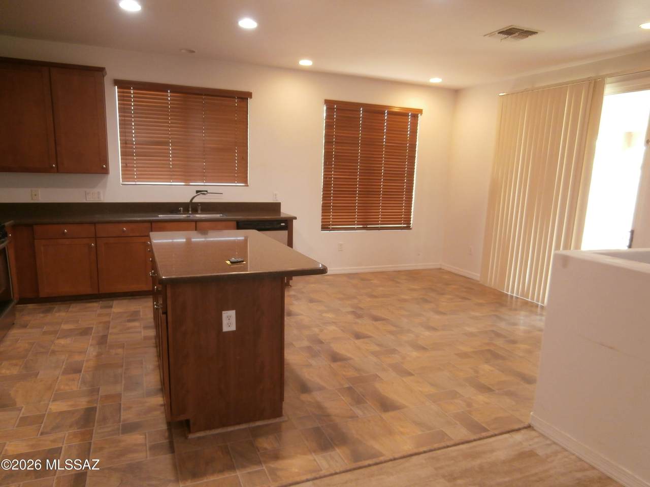 https://bt-photos.global.ssl.fastly.net/tucson/1280_boomver_1_22607759-2.jpg
