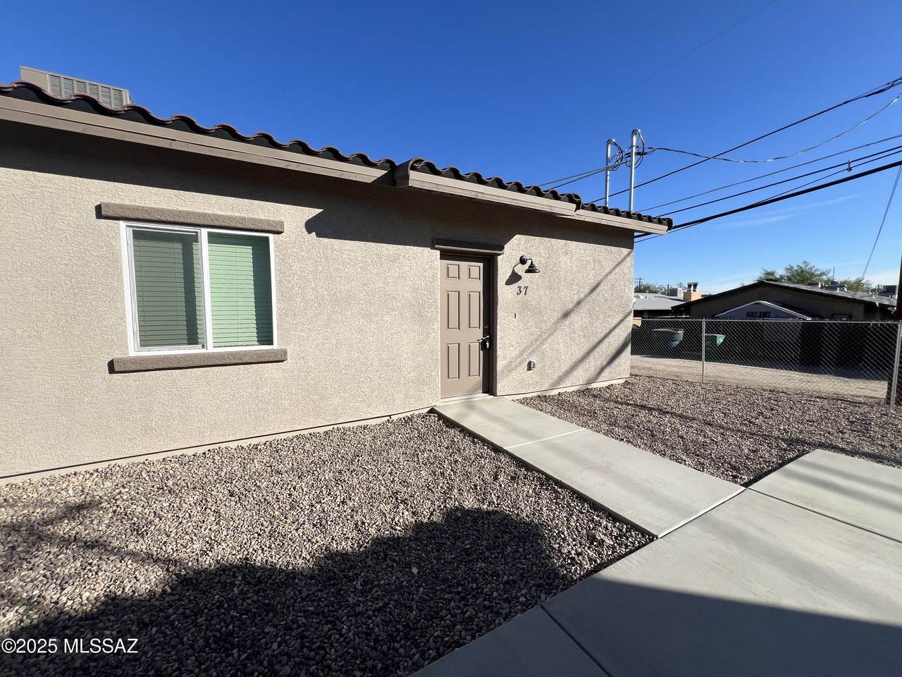 37 Lester Street - Photo 1