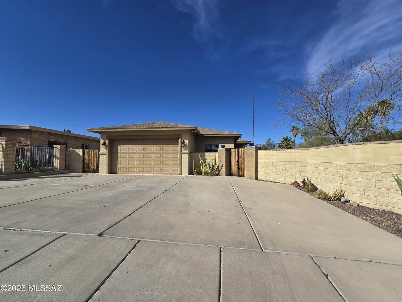9035 Calle Kuehn - Photo 1