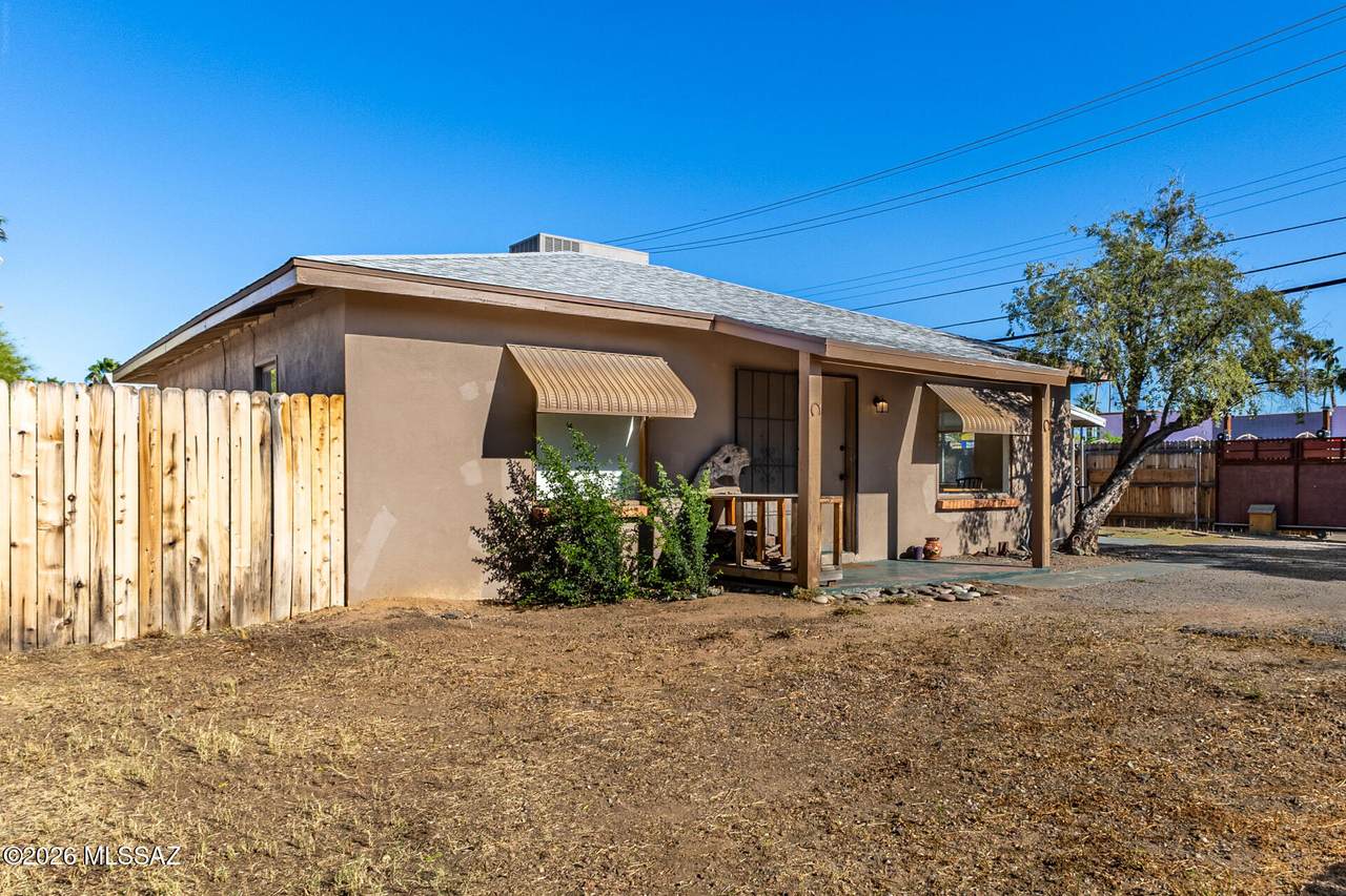 1150 Magnolia Avenue - Photo 1