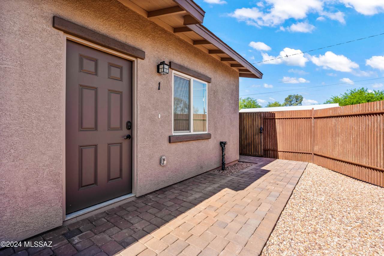 1424 Richey Boulevard - Photo 1