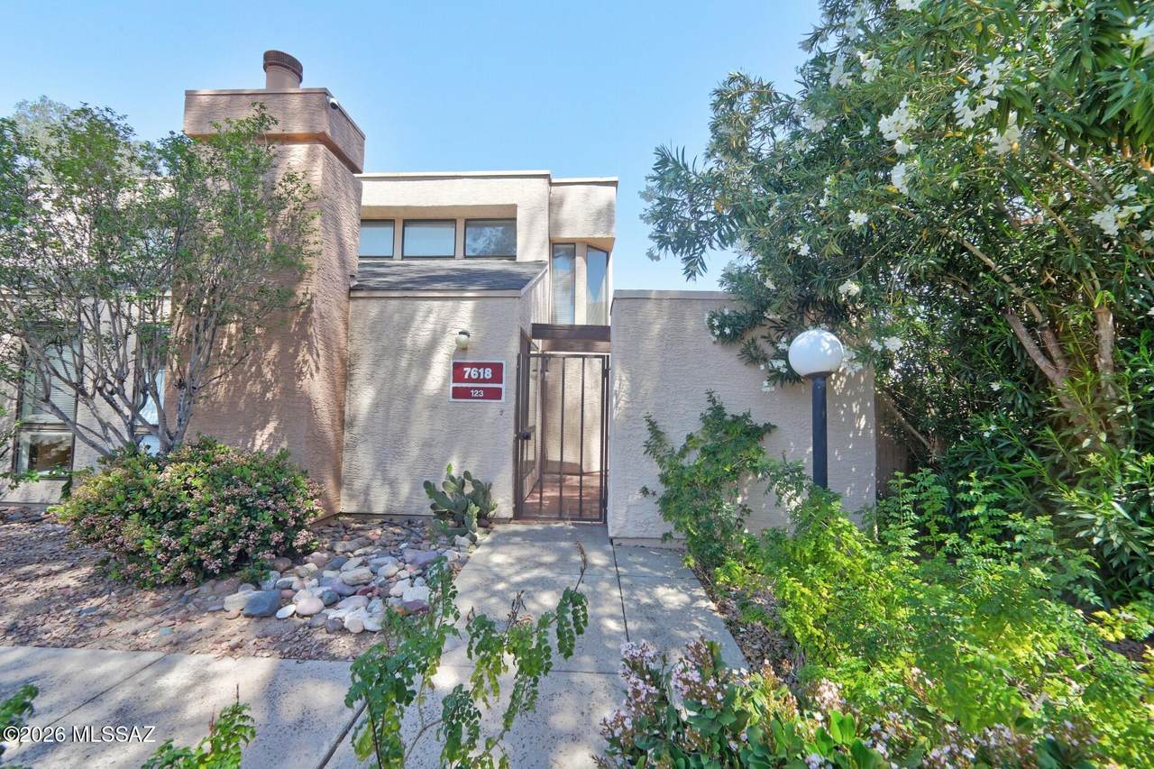 7618 Callisto Circle - Photo 1