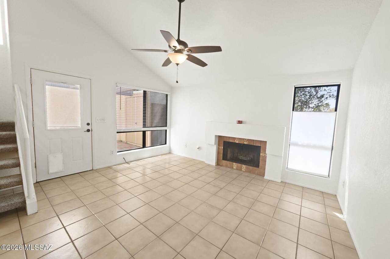 https://bt-photos.global.ssl.fastly.net/tucson/1280_boomver_1_22608491-2.jpg