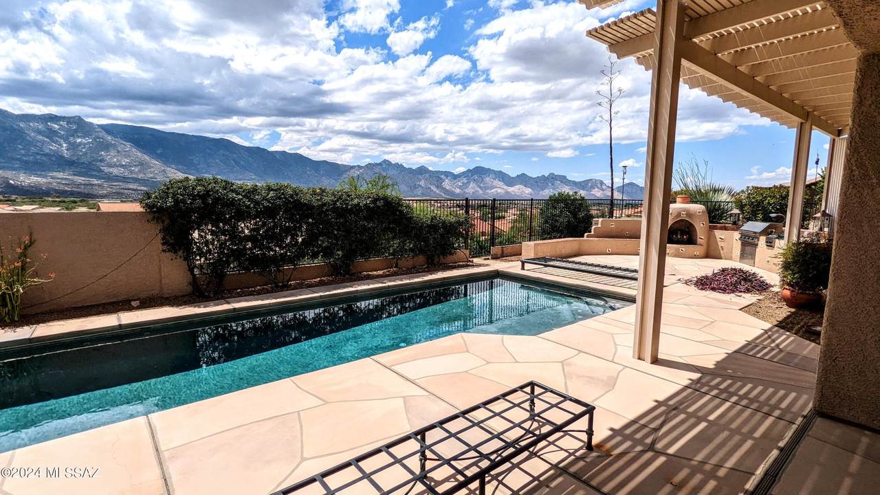 38851 Moonwood Drive - Photo 1