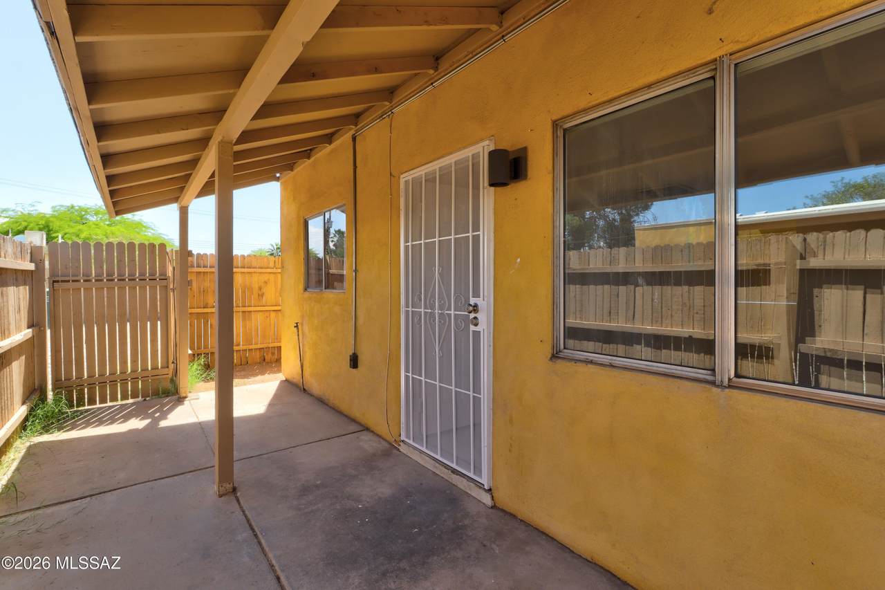 5813 23rd Street - Photo 1