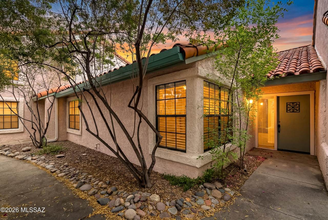 6435 Tierra De Las Catalinas - Photo 1