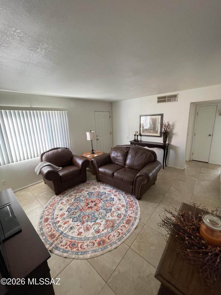 https://bt-photos.global.ssl.fastly.net/tucson/1280_boomver_1_22609098-2.jpg
