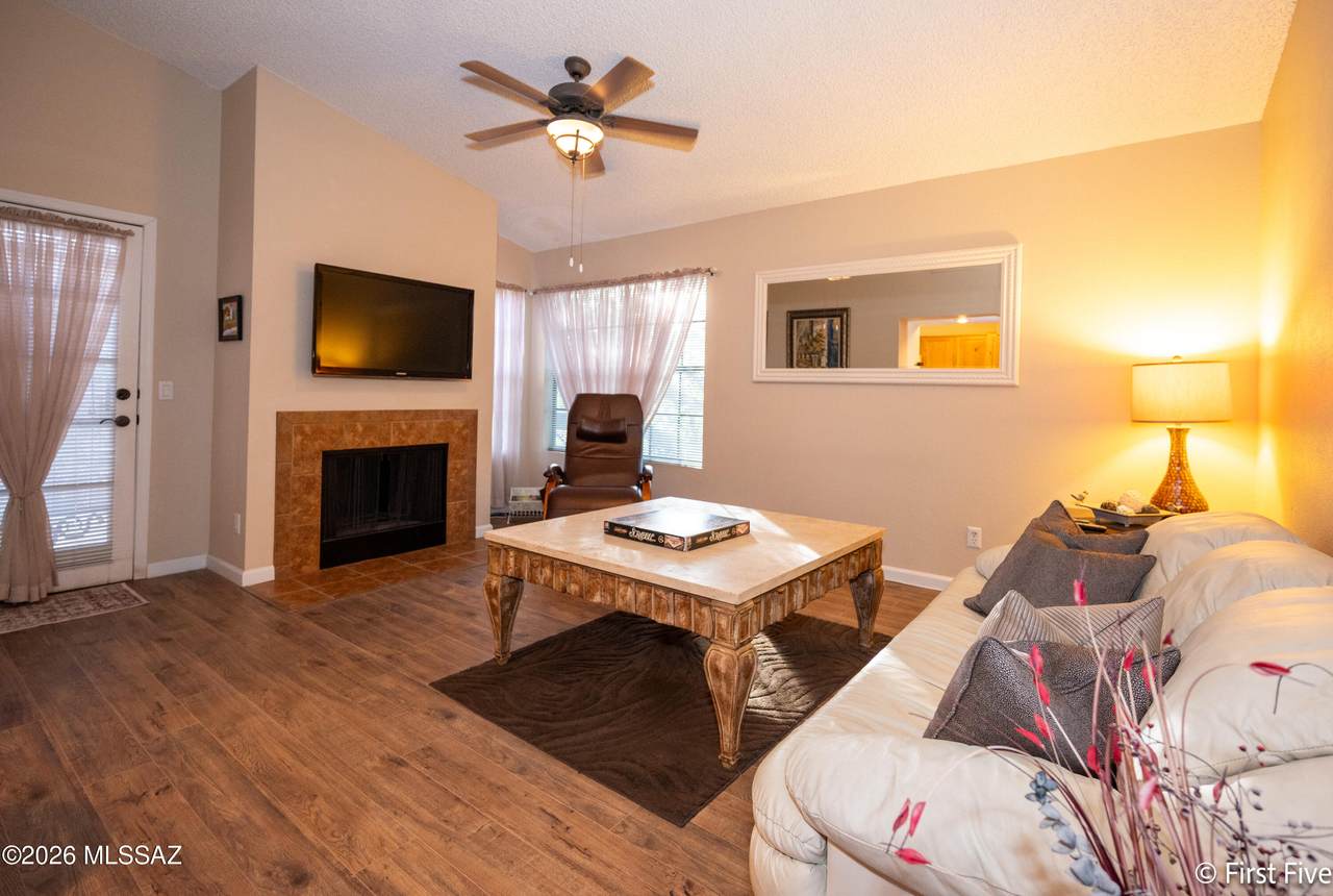 6470 Tierra De Las Catalinas - Photo 1