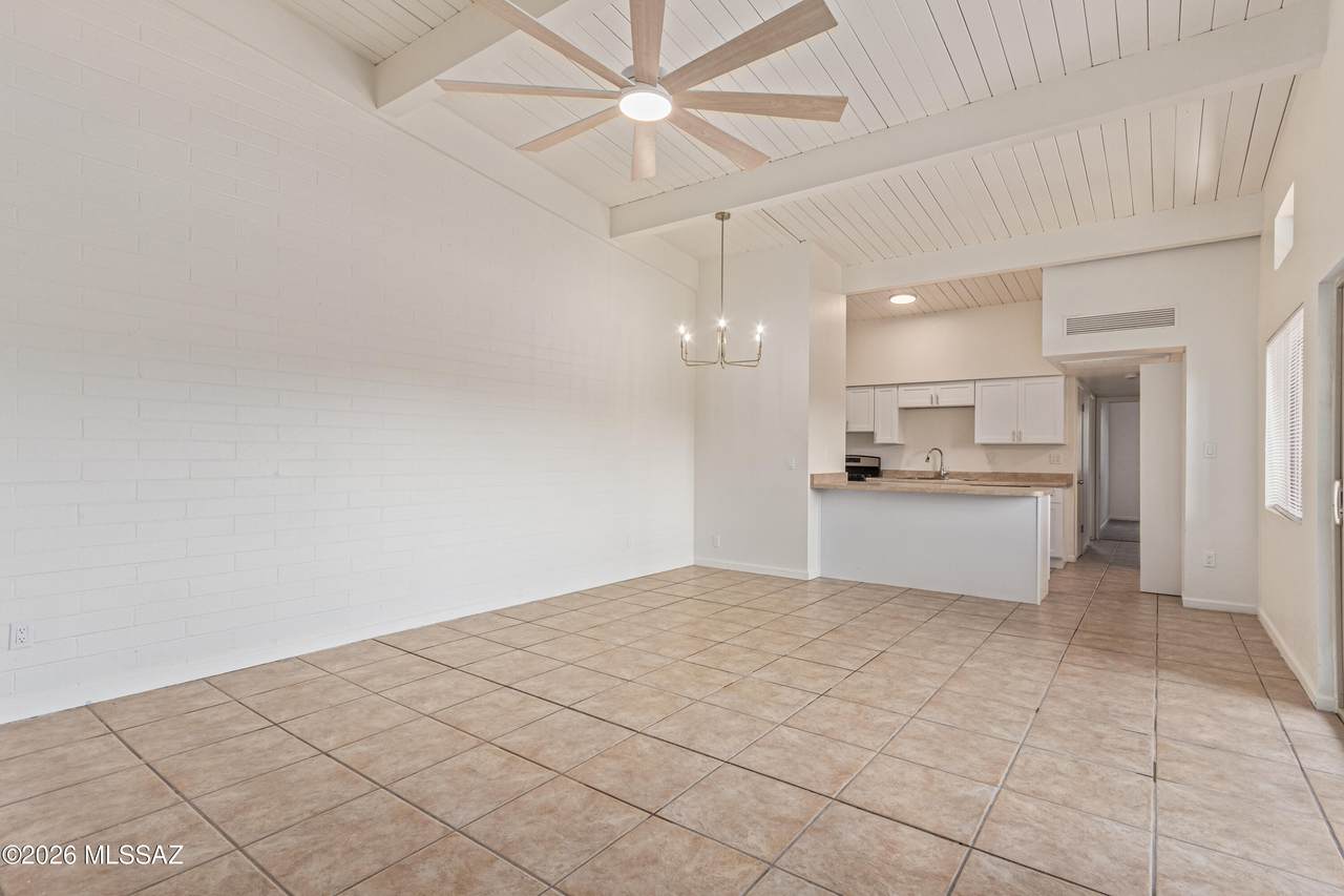 2525 Alvernon Way - Photo 1