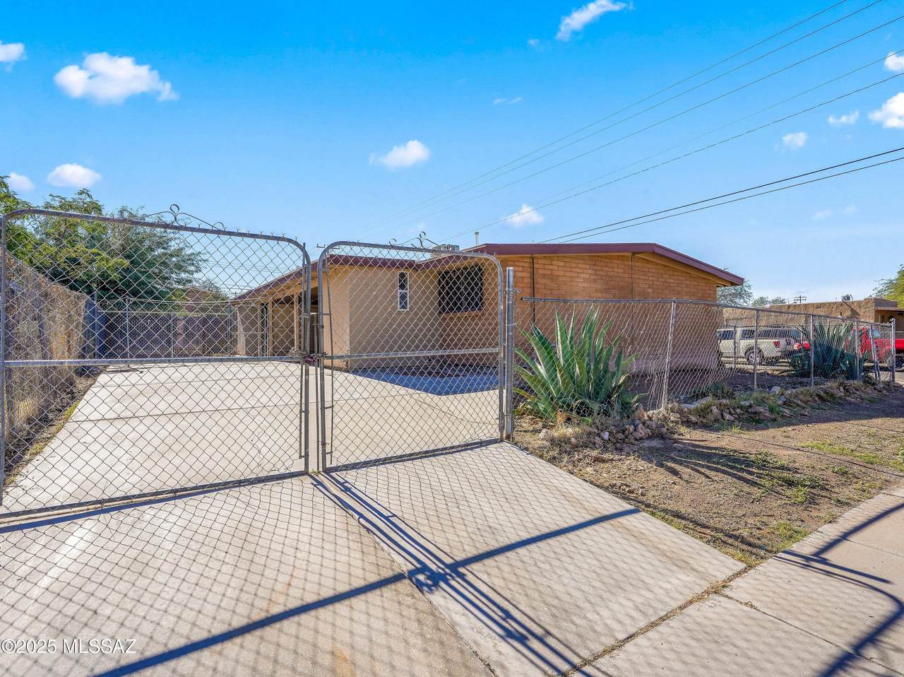 https://bt-photos.global.ssl.fastly.net/tucson/1280_boomver_1_22610197-2.jpg