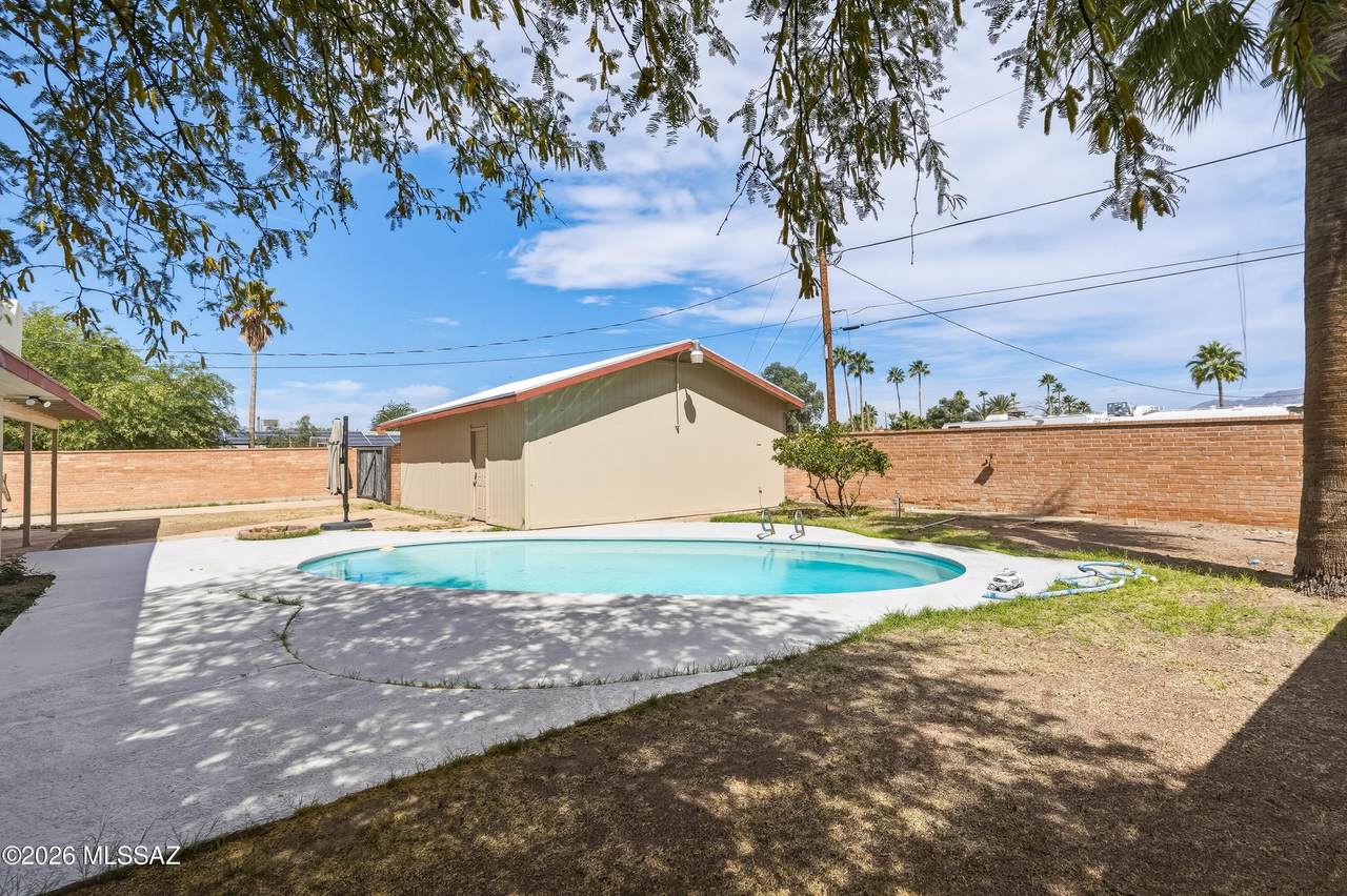 5203 18th Street - Photo 1