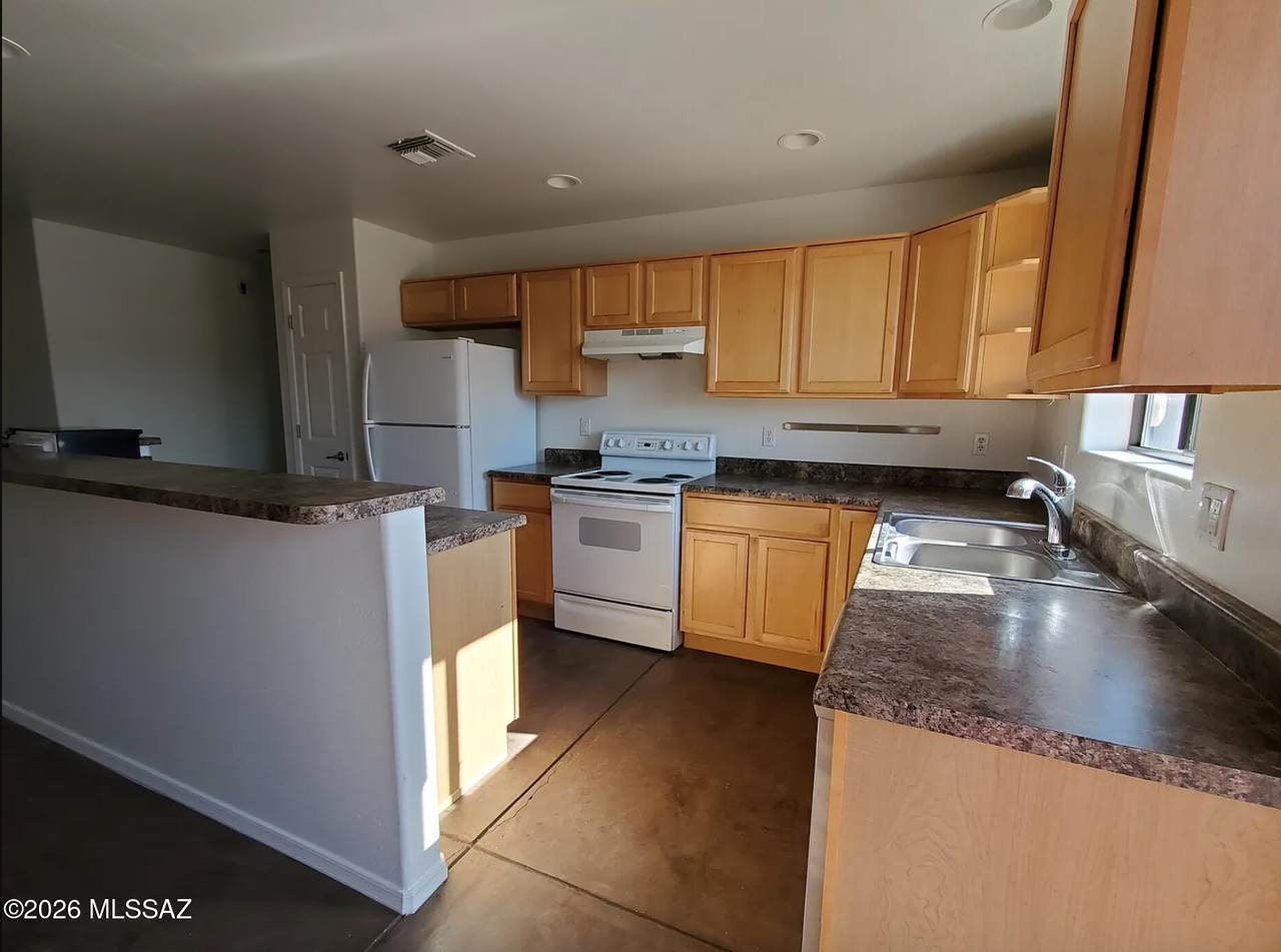 3205 Glenn Street - Photo 1