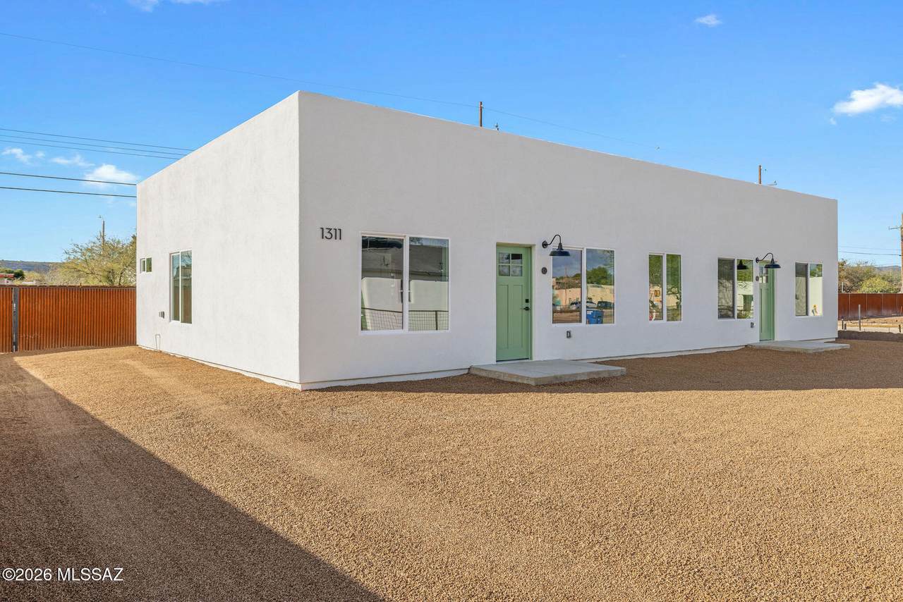 1311 Speedway Boulevard - Photo 1