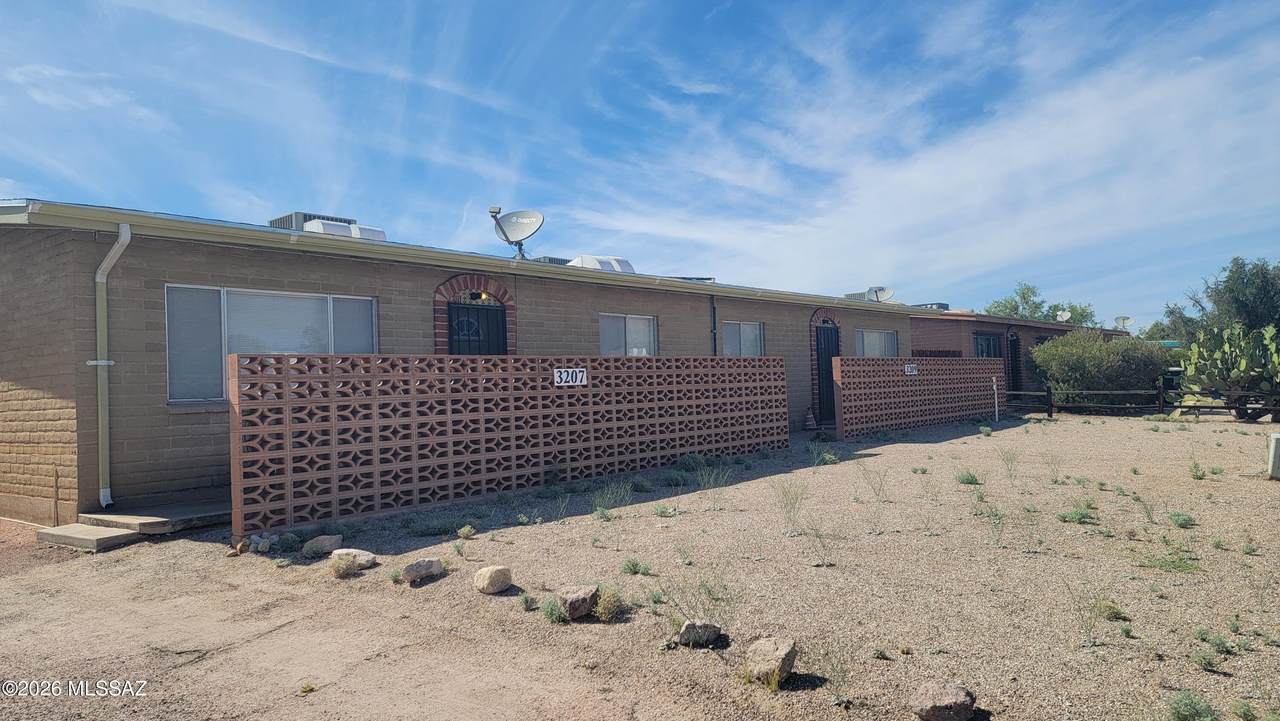 3211 Cherry Avenue - Photo 1