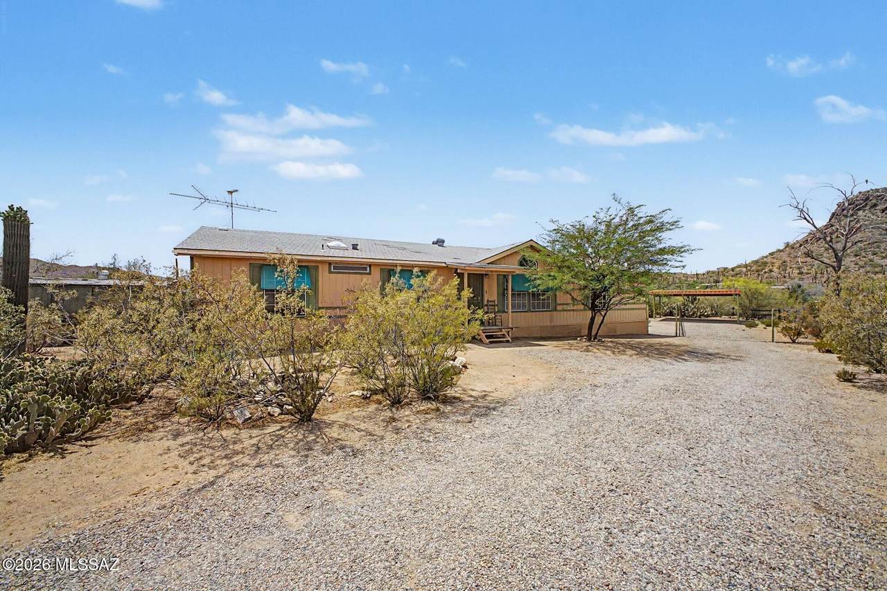 6670 Desert View Drive - Photo 1