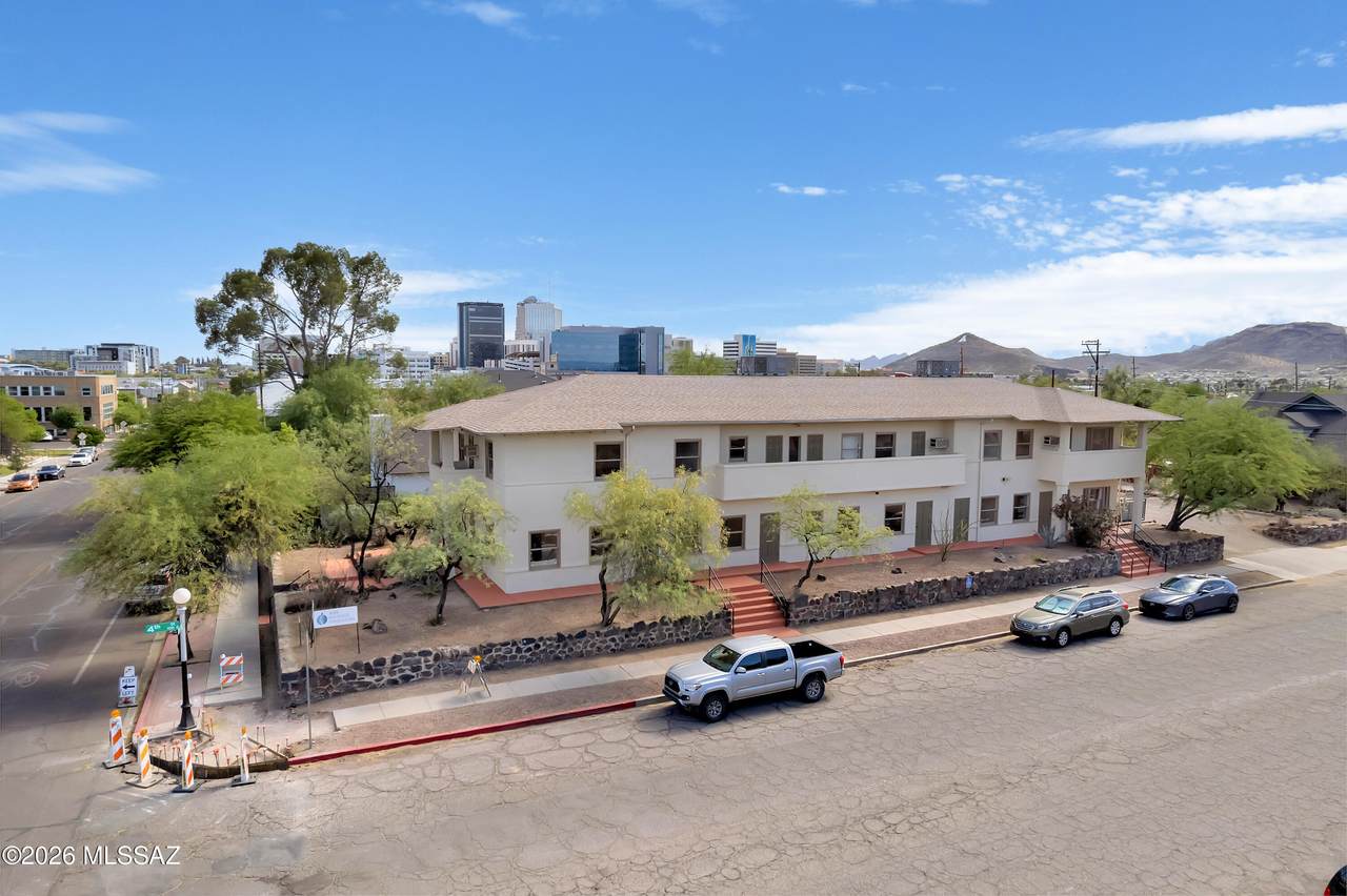 639 6th Avenue - Photo 1