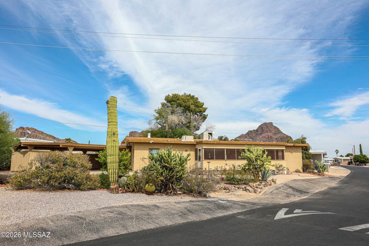 5702 Circle Z Street - Photo 1