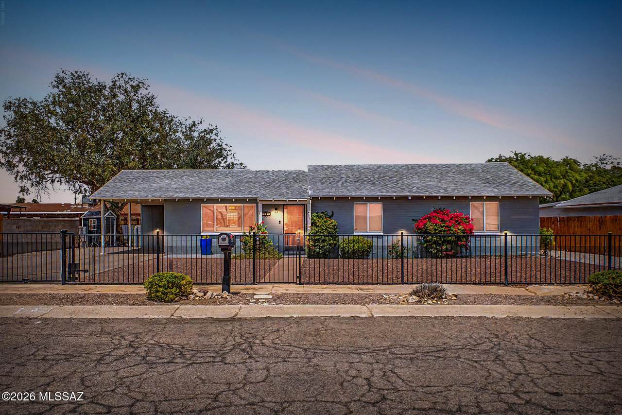 5323 20th Street - Photo 1