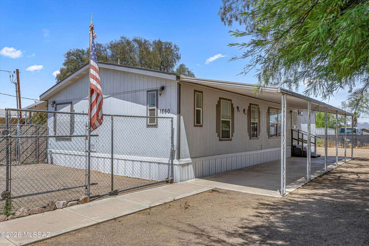 1860 Alsis Lane - Photo 1
