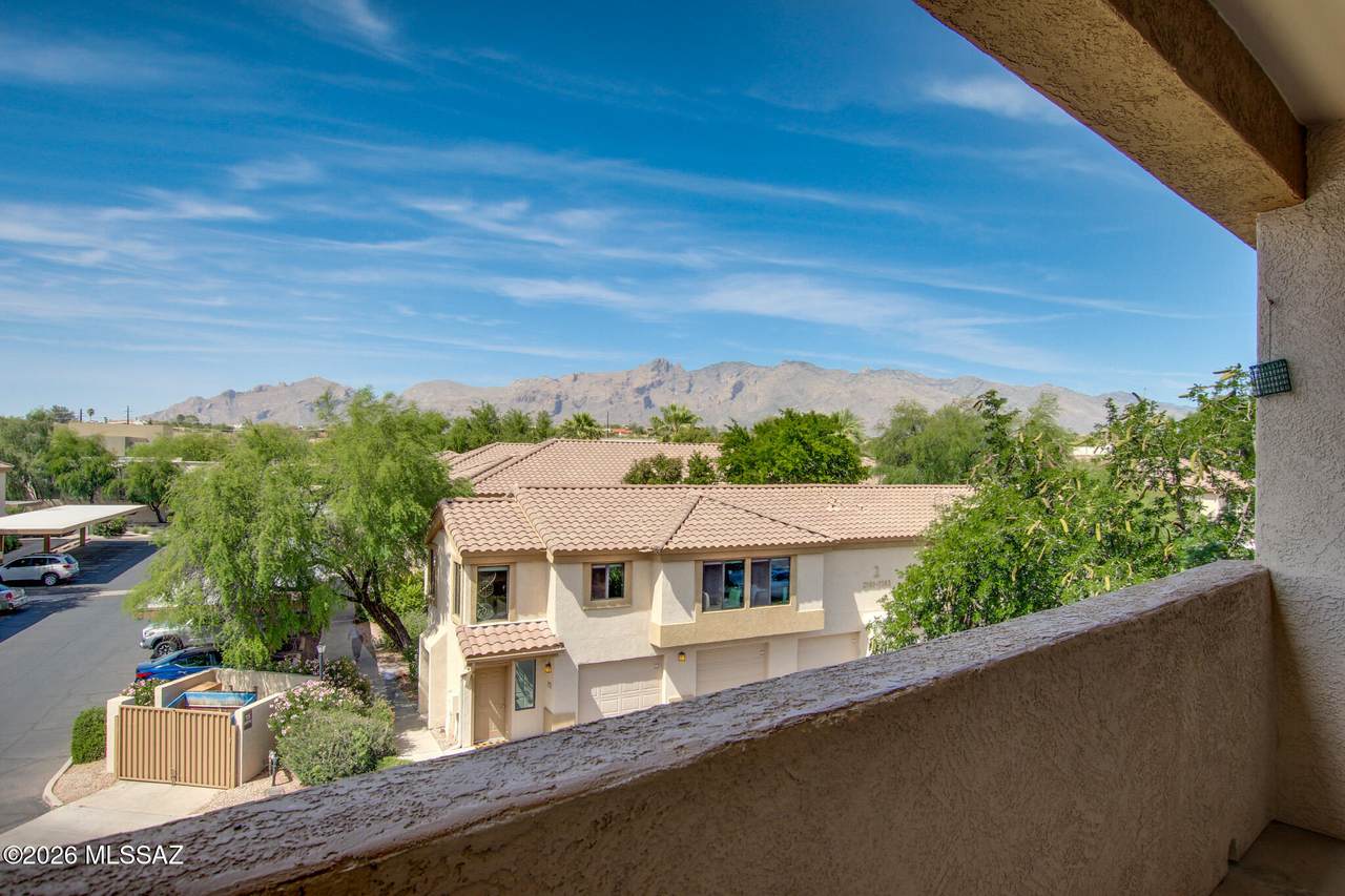 2550 River Road - Photo 1