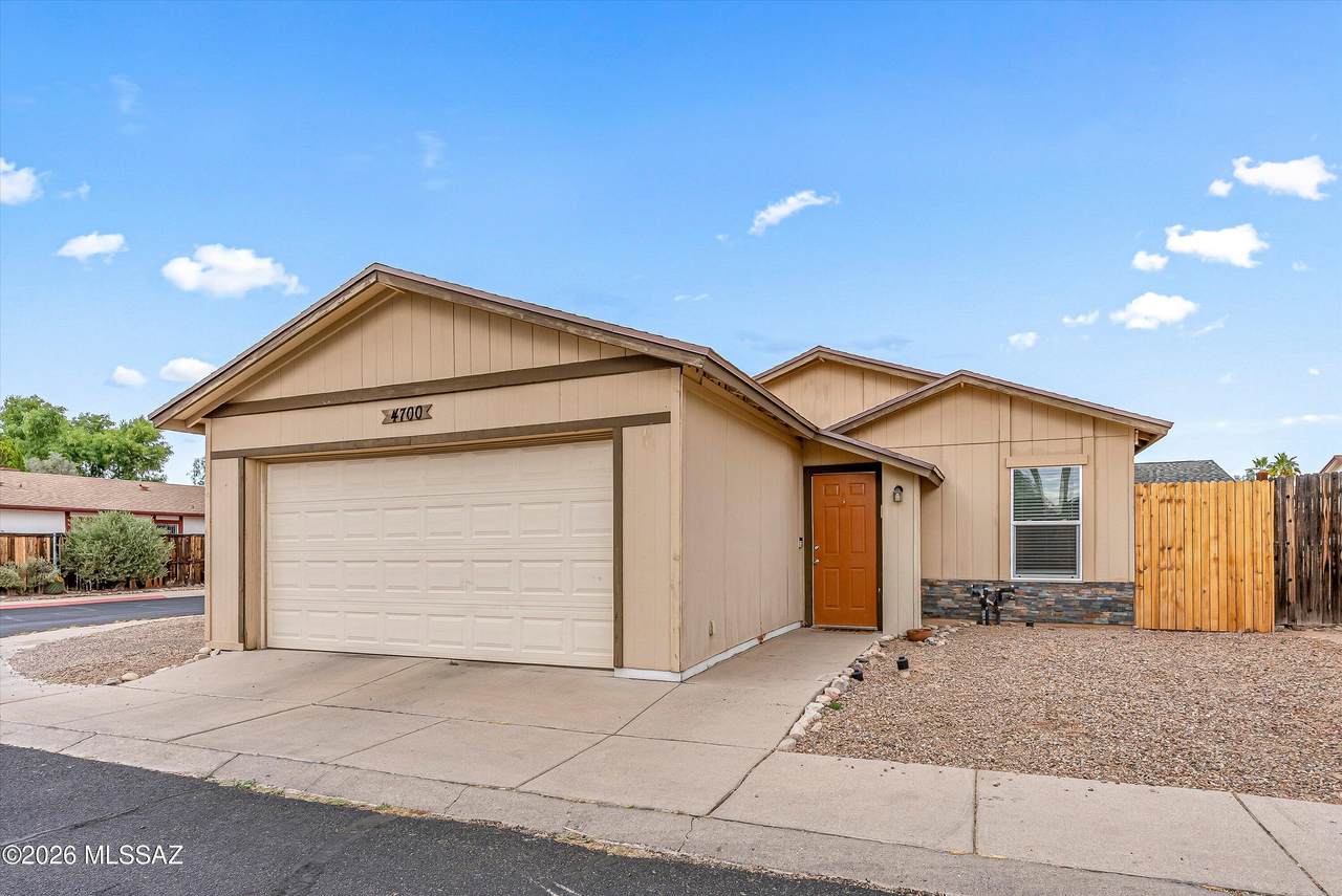 4700 Woodside Drive - Photo 1