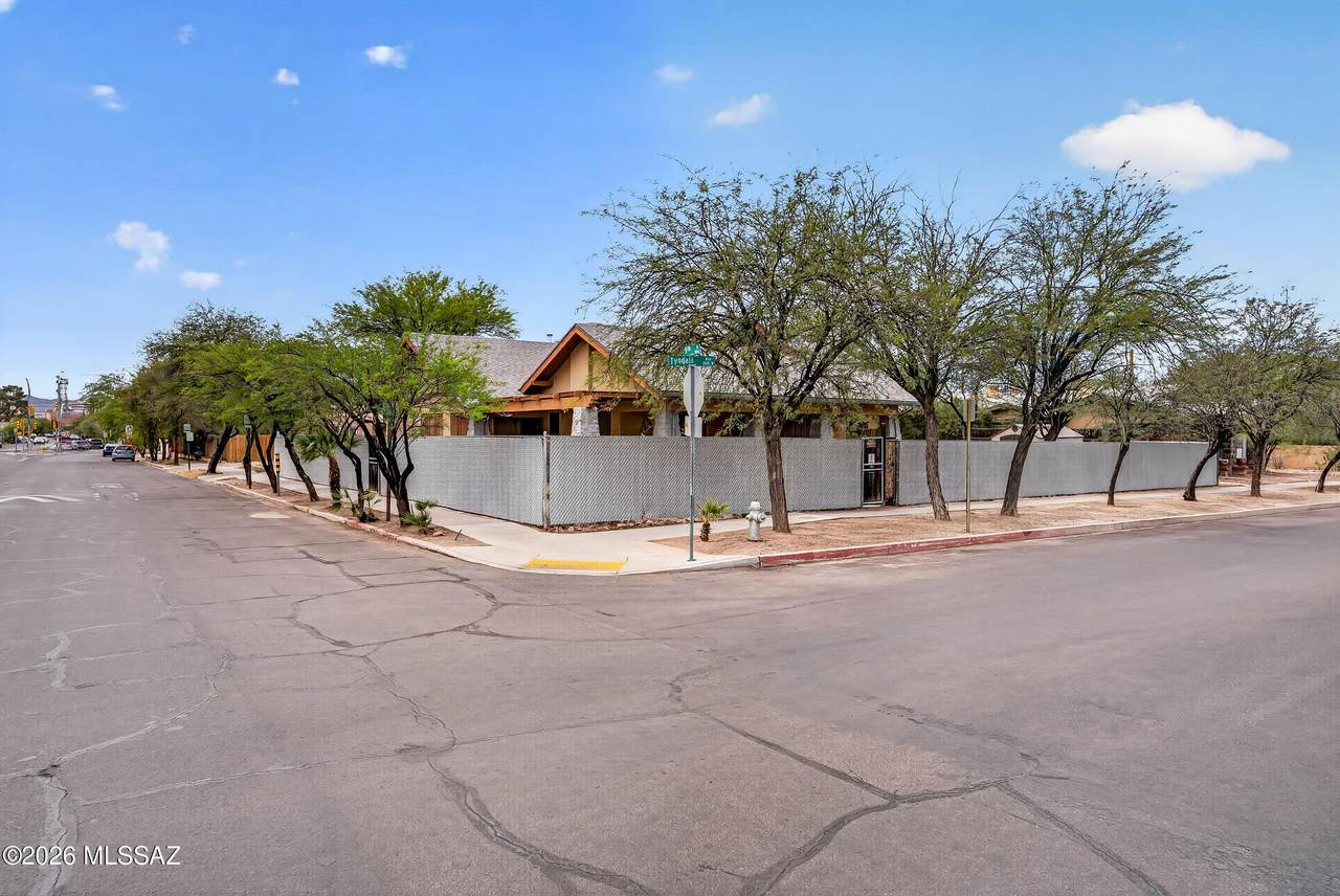 https://bt-photos.global.ssl.fastly.net/tucson/1280_boomver_1_22611306-2.jpg