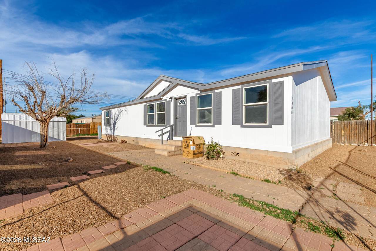 1000 Garnette Street - Photo 1