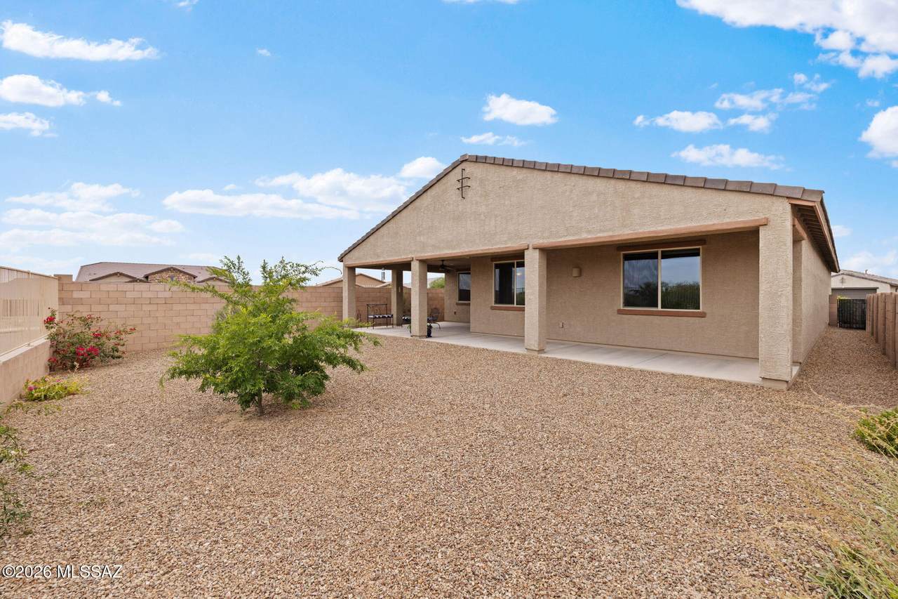 5499 Windmill Farm - Photo 1