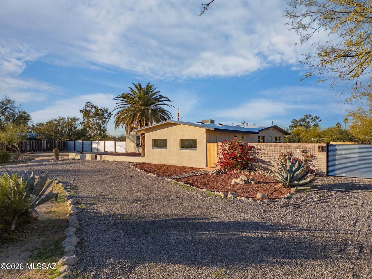 https://bt-photos.global.ssl.fastly.net/tucson/1280_boomver_1_22611345-2.jpg