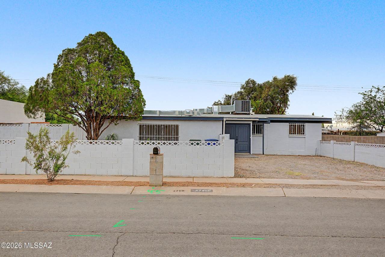 4708 Rosette Avenue - Photo 1