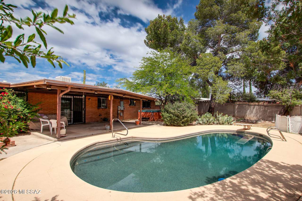 9352 Palm Tree Drive - Photo 1