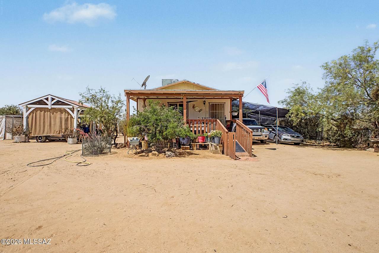 9130 Silver Star Drive - Photo 1