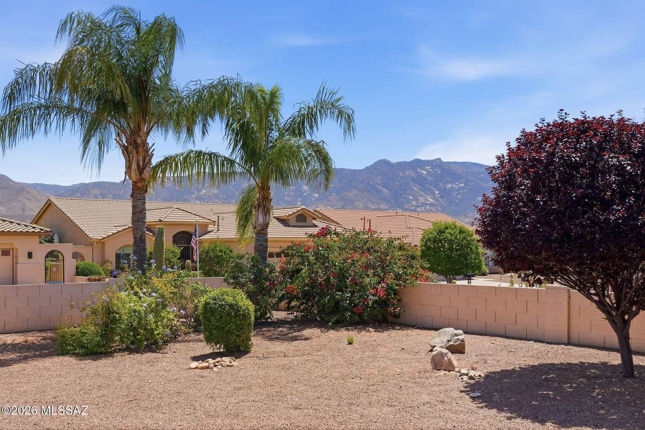 63491 Whispering Tree Lane - Photo 1