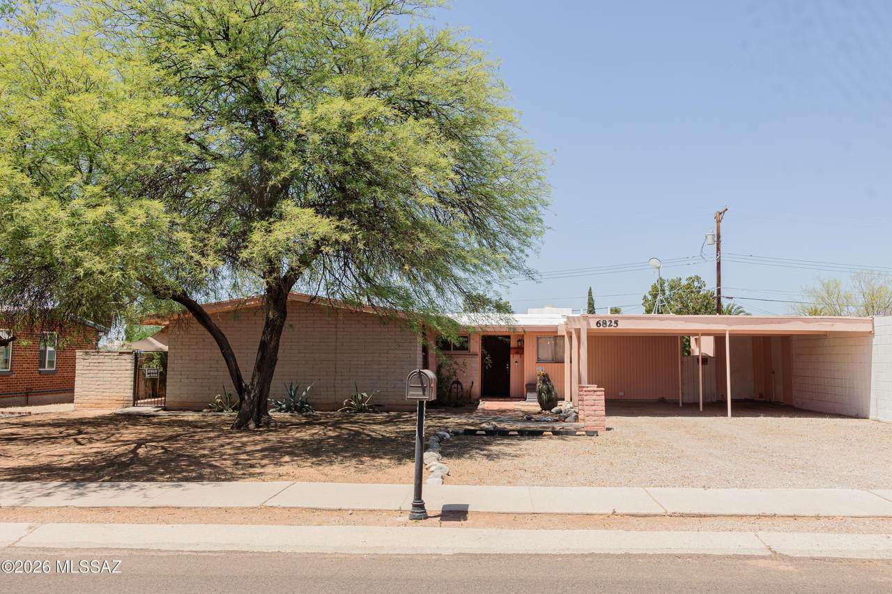 6825 Oberlin Drive - Photo 1