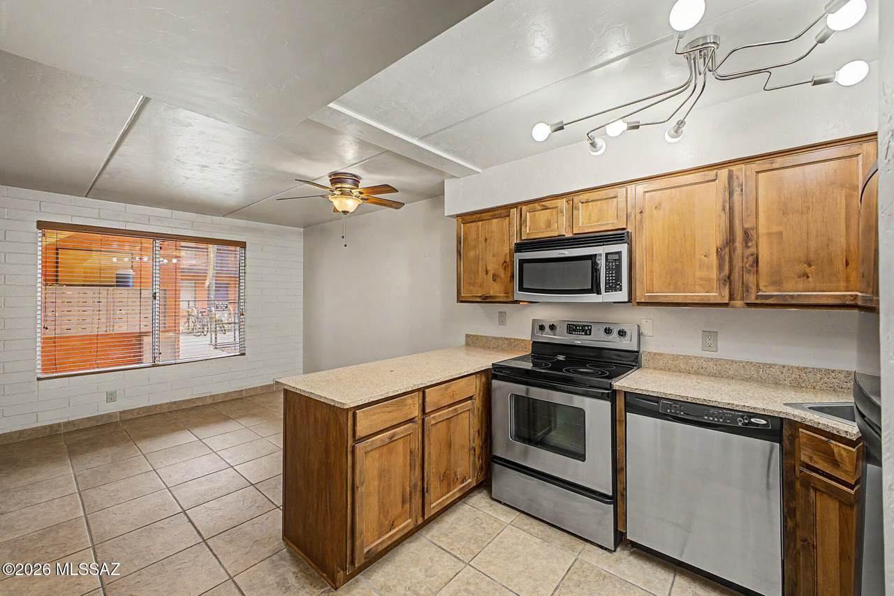 https://bt-photos.global.ssl.fastly.net/tucson/1280_boomver_1_22611689-2.jpg
