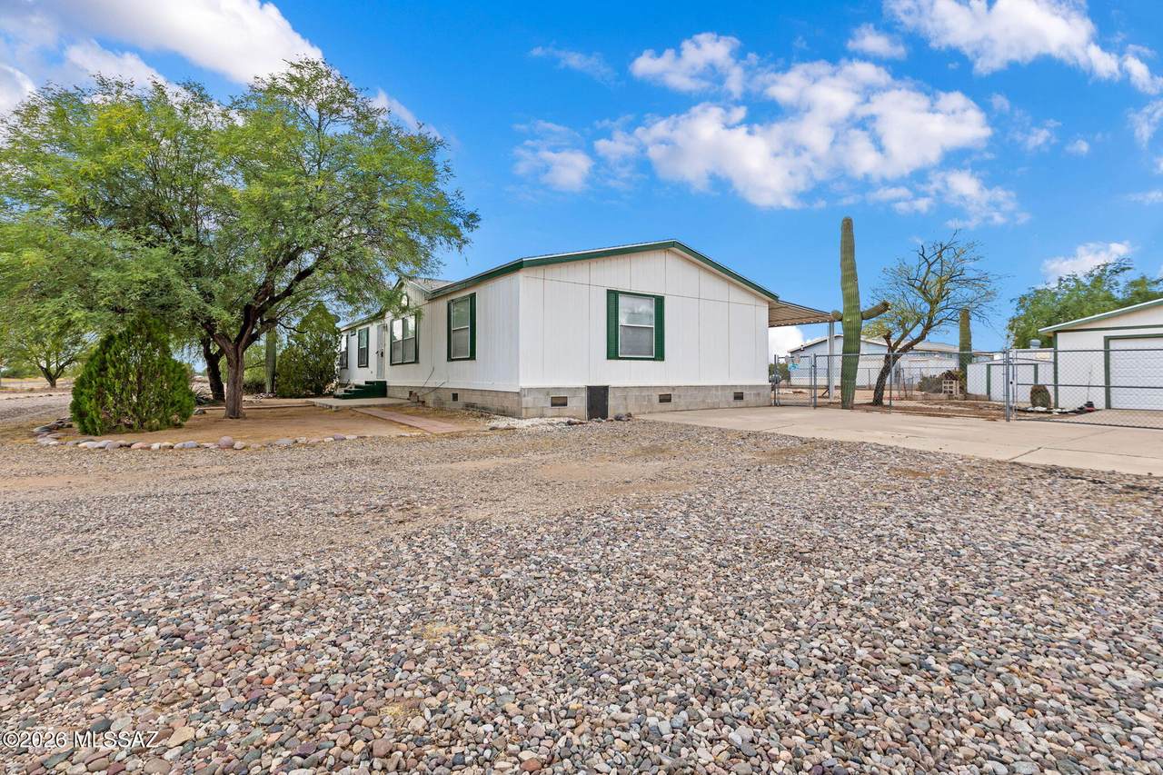 16600 Peccary Lane - Photo 1